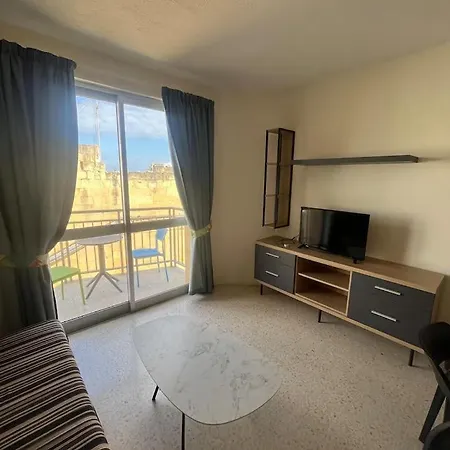 Standard 3 Bedroom Balluta Bay Sliema